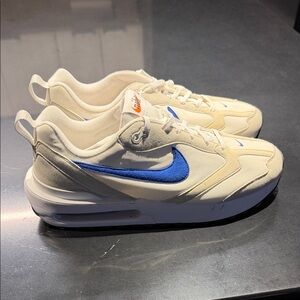 Nike Air Max Dawn - White Game Royal